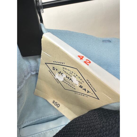 St Johns Bay Men’s 42 Belted Chino Shorts Light Blue Stretch Twill NWT - Picture 3 of 5